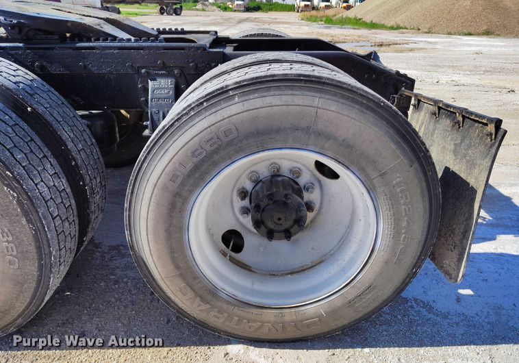 image for item DP4997 1995 Peterbilt  378 semi truck