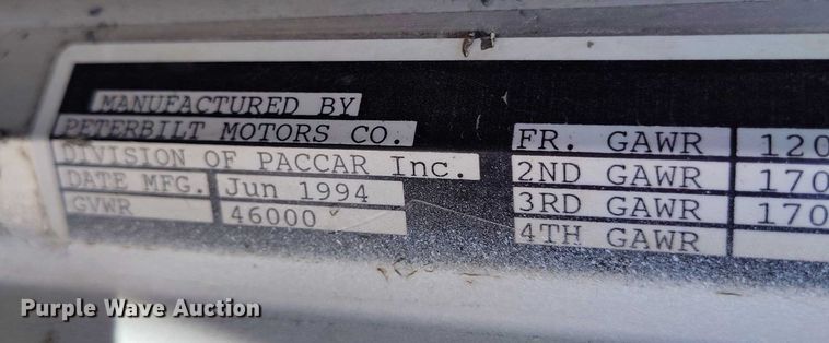 image for item DP4997 1995 Peterbilt  378 semi truck