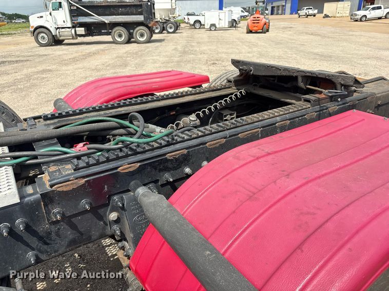 image for item DP6152 2016 Peterbilt 567 semi truck