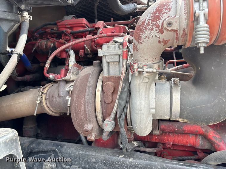 image for item DP6152 2016 Peterbilt 567 semi truck