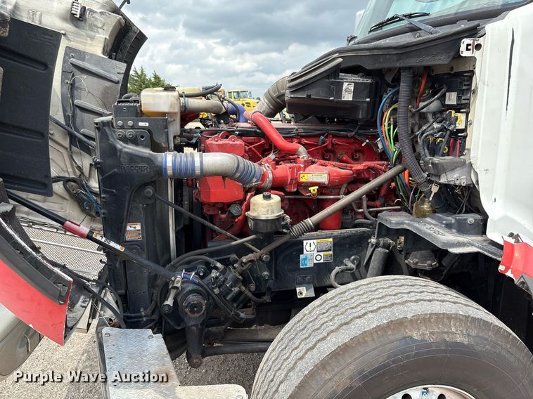 image for item DP6152 2016 Peterbilt 567 semi truck