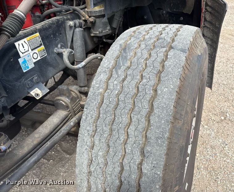 image for item DP6152 2016 Peterbilt 567 semi truck