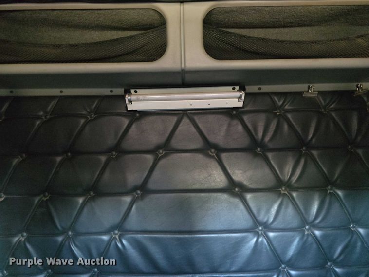 image for item DR3869 1998 Freightliner FLD120 semi truck