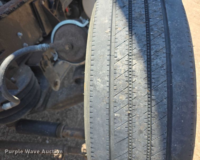 image for item DR3869 1998 Freightliner FLD120 semi truck