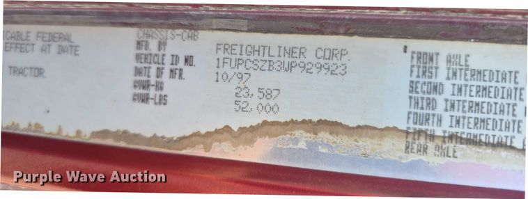 image for item DR3869 1998 Freightliner FLD120 semi truck