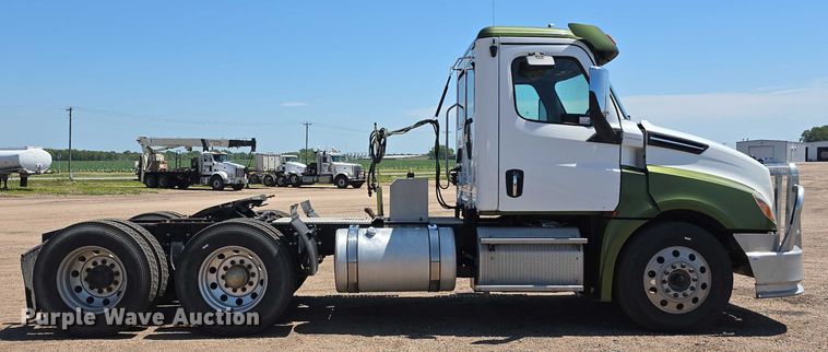 CAMIóN 2019 FREIGHTLINER