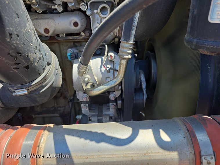 image for item DR3870 2019 Freightliner Cascadia 126 semi truck