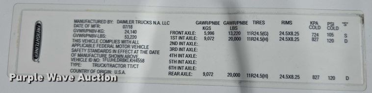 image for item DR3870 2019 Freightliner Cascadia 126 semi truck