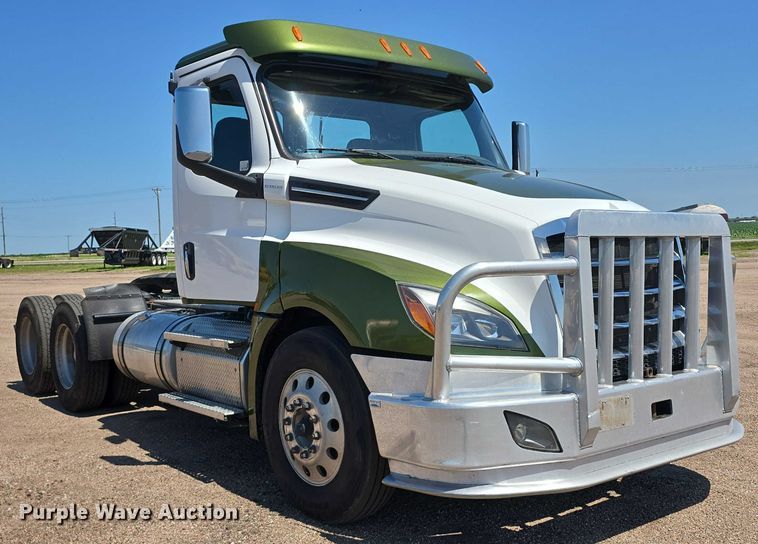 CAMIóN 2020 FREIGHTLINER