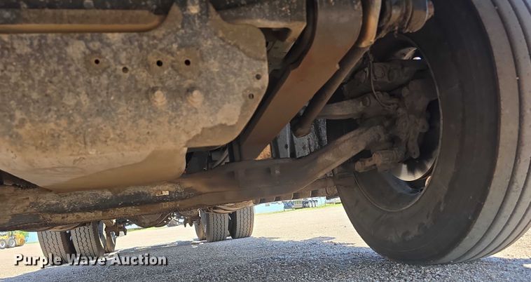 image for item DR3871 2020 Freightliner Cascadia 126 semi truck