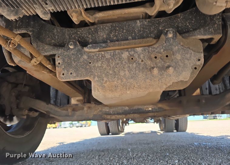 image for item DR3871 2020 Freightliner Cascadia 126 semi truck