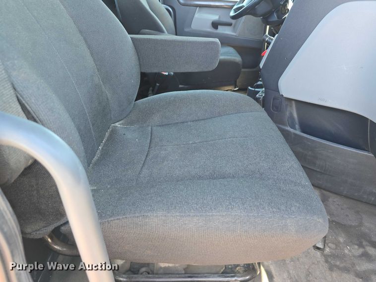 image for item DR3871 2020 Freightliner Cascadia 126 semi truck