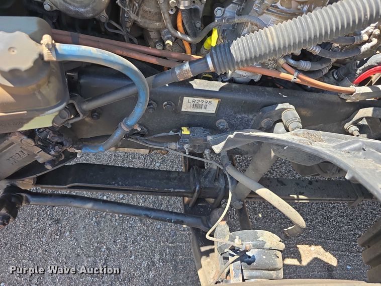 image for item DR3871 2020 Freightliner Cascadia 126 semi truck