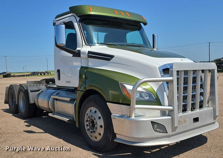 CAMIóN 2019 FREIGHTLINER