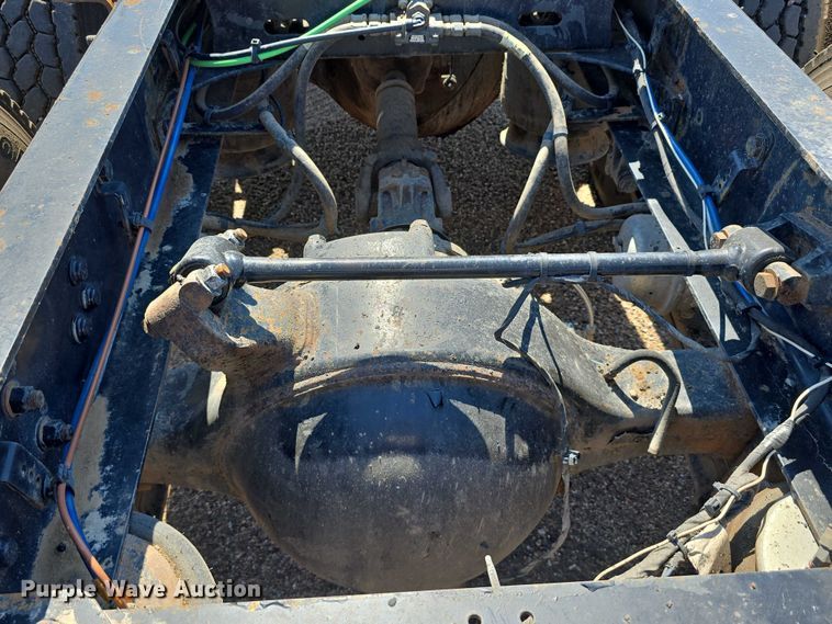 image for item DR3872 2019 Freightliner  Cascadia 126 semi truck