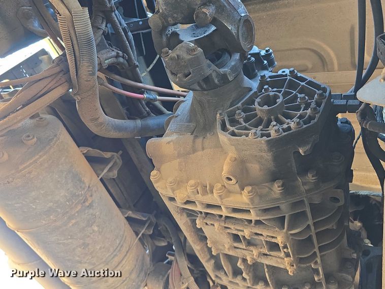 image for item DR3872 2019 Freightliner  Cascadia 126 semi truck