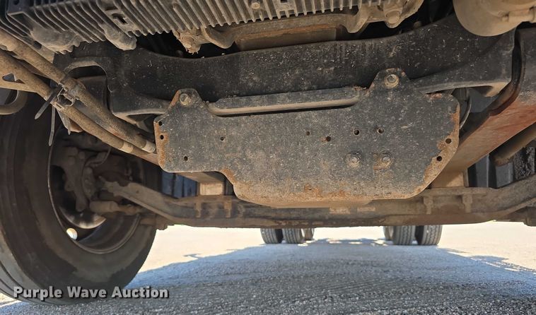 image for item DR3872 2019 Freightliner  Cascadia 126 semi truck