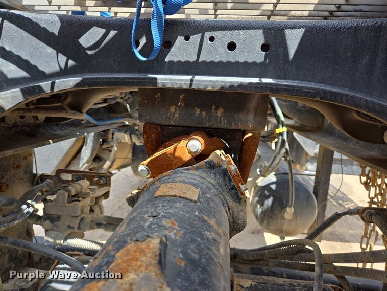 image for item DT4951 2020 Kenworth T880 semi truck