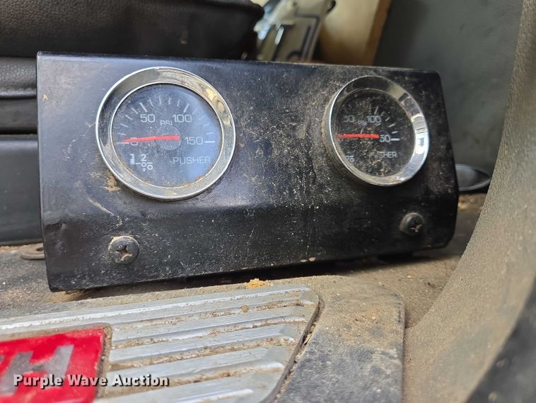 image for item DT4951 2020 Kenworth T880 semi truck