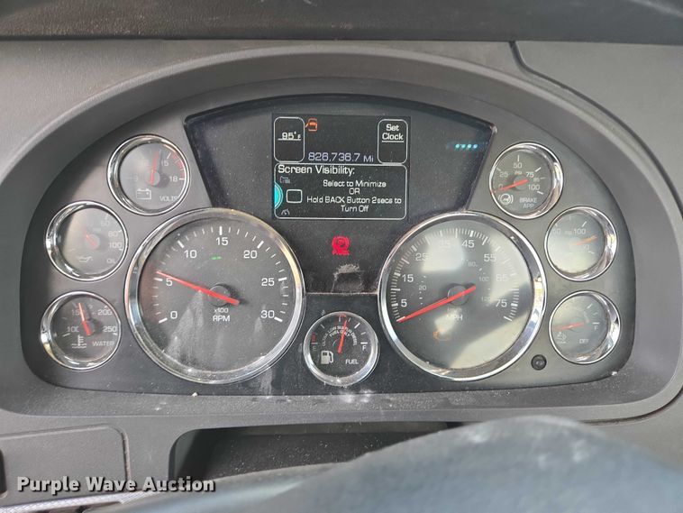 image for item DT4951 2020 Kenworth T880 semi truck