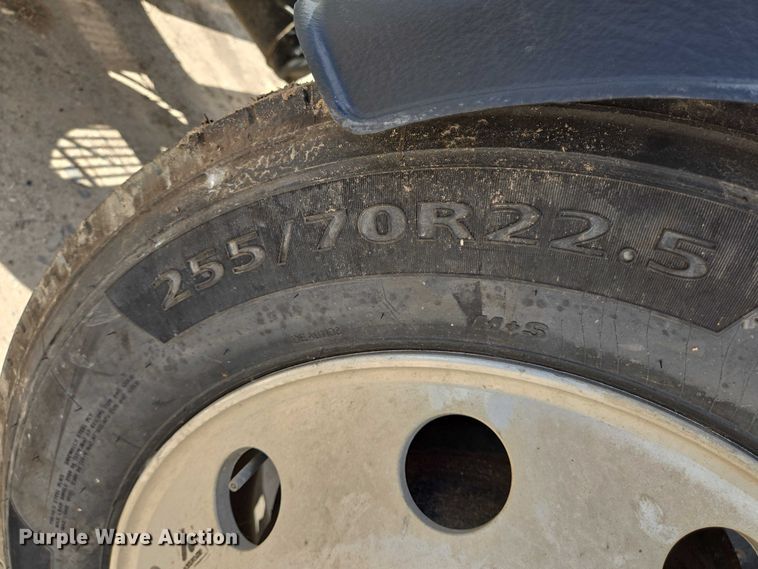 image for item DT4951 2020 Kenworth T880 semi truck