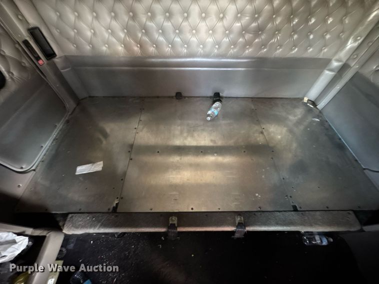 image for item DU9064 2014 Kenworth T660 semi truck