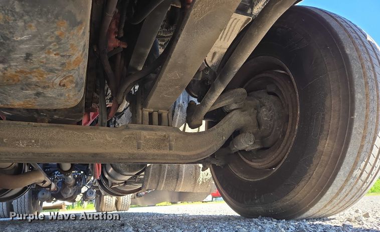 image for item DW7025 2017 Kenworth T680 semi truck