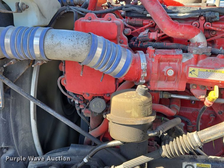 image for item DW7025 2017 Kenworth T680 semi truck