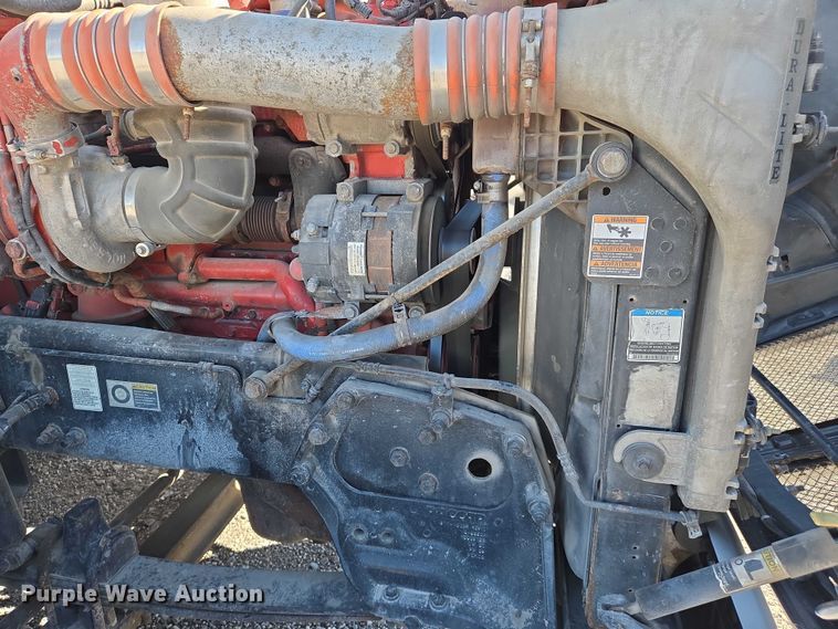 image for item DW7025 2017 Kenworth T680 semi truck