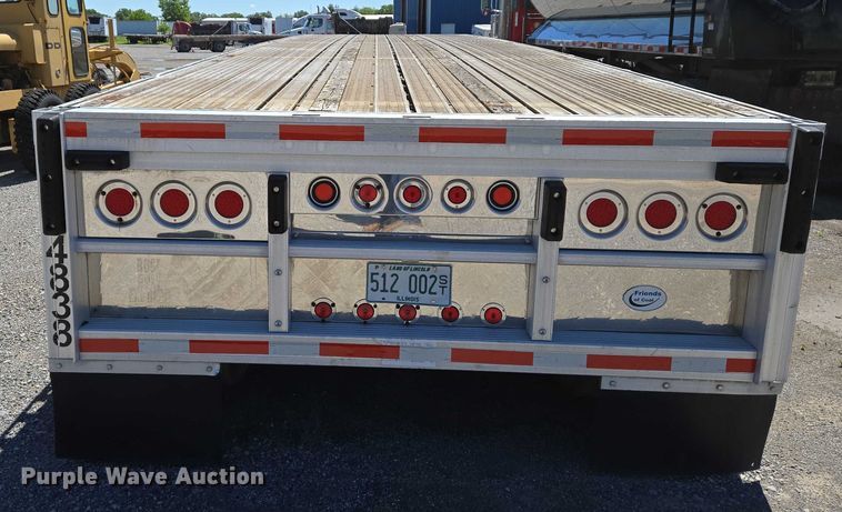 image for item DW7027 2008 Reitnouer flatbed trailer