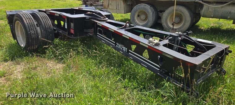 image for item DW7070 2008 Trail King stinger axle