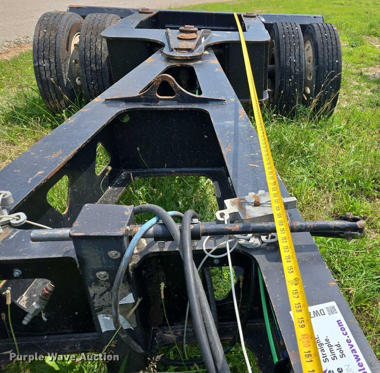 image for item DW7070 2008 Trail King stinger axle