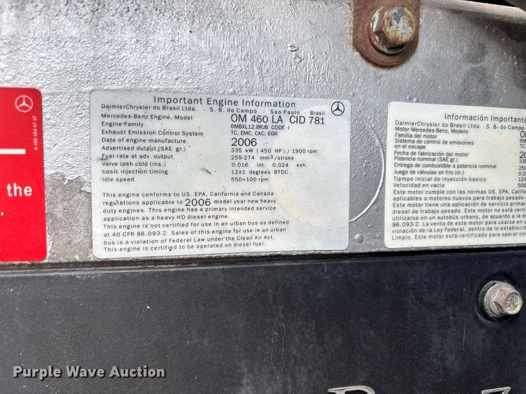 image for item DW7127 2007 Freightliner Columbia semi truck