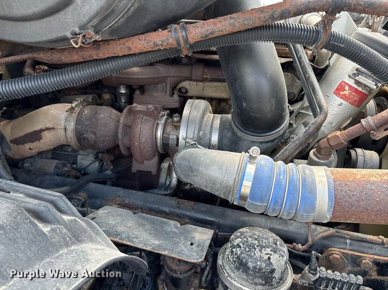 image for item DW7127 2007 Freightliner Columbia semi truck