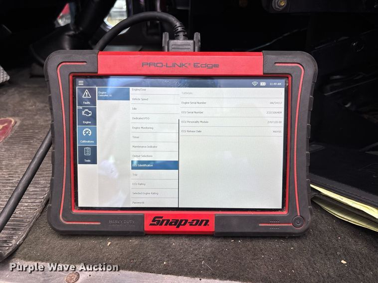 image for item DW7160 2002 Peterbilt 379 semi truck