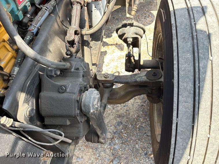 image for item DW7160 2002 Peterbilt 379 semi truck