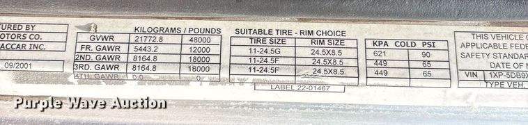 image for item DW7160 2002 Peterbilt 379 semi truck