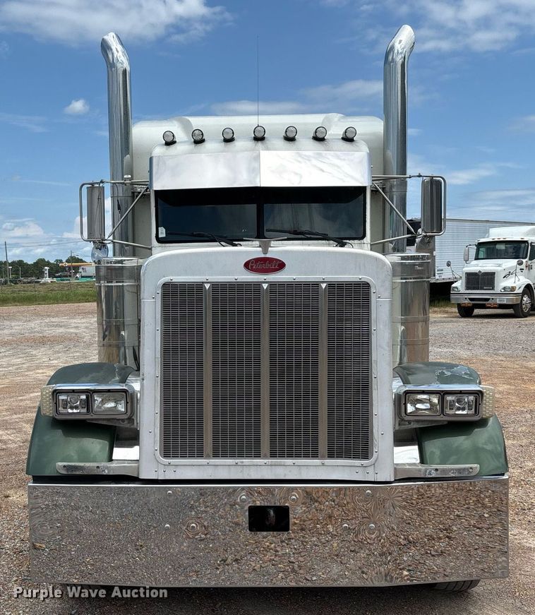 CAMIóN CAMAROTE 2003 PETERBILT