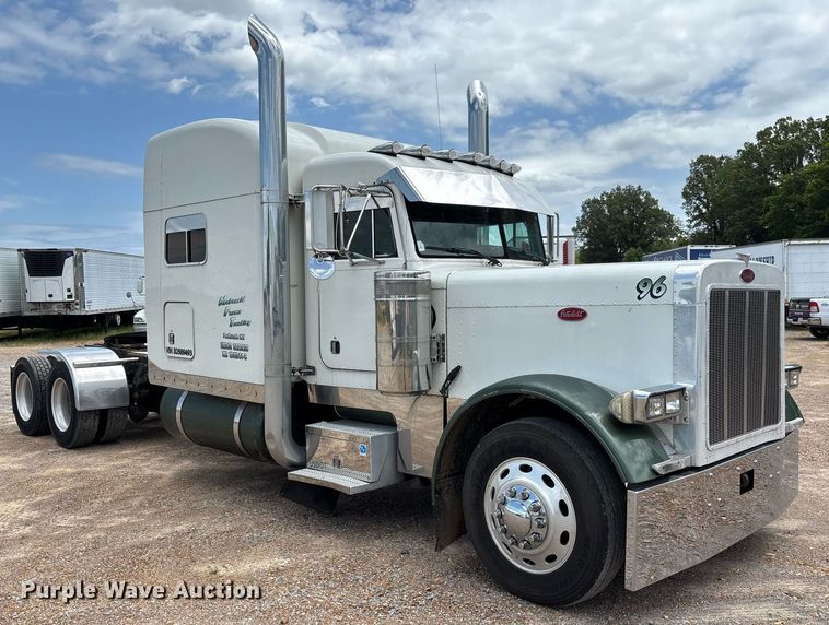 CAMIóN CAMAROTE 2003 PETERBILT