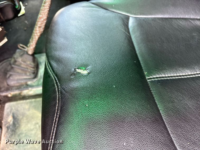 image for item DW7161 2003 Peterbilt 379 semi truck