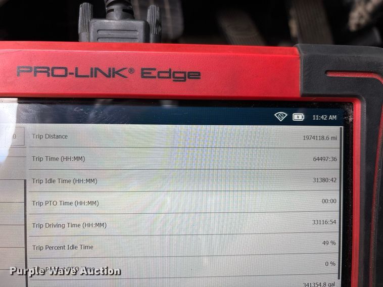 image for item DW7161 2003 Peterbilt 379 semi truck