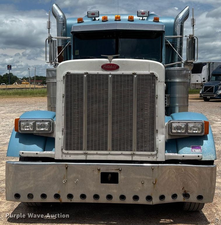 CAMIóN CAMAROTE 2001 PETERBILT