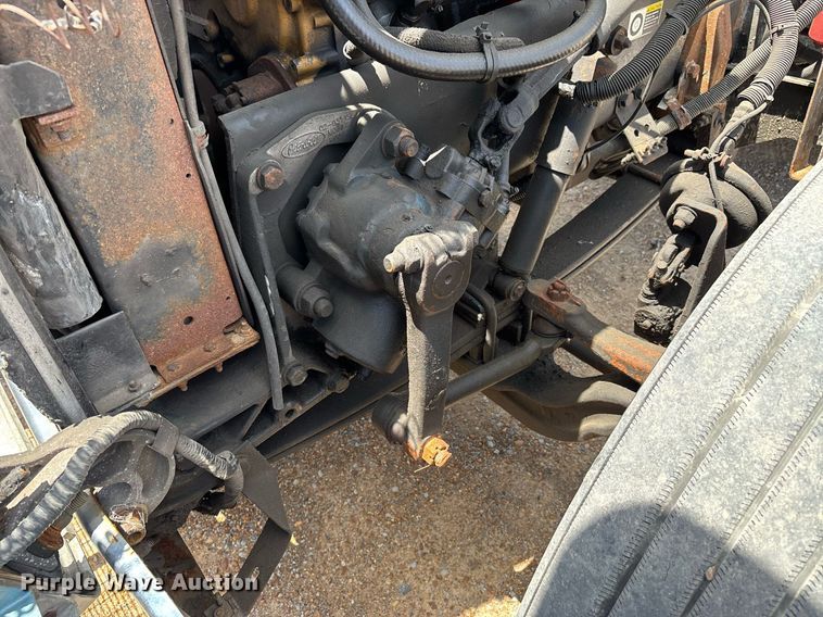 image for item DW7162 2001 Peterbilt 379 semi truck