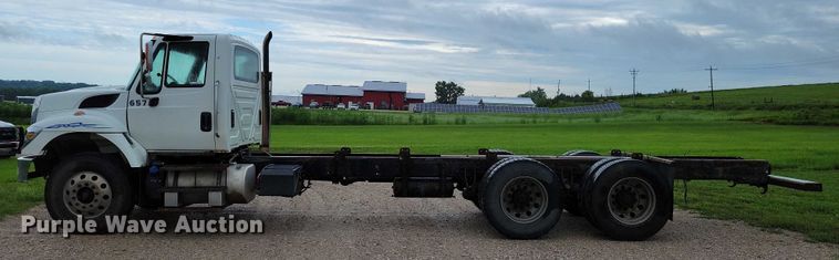 image for item DX7154 2017 International  7500 truck cab and chassis