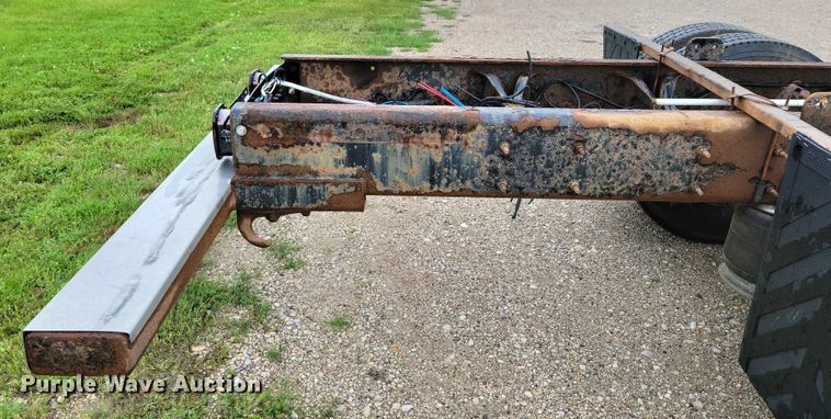 image for item DX7154 2017 International  7500 truck cab and chassis