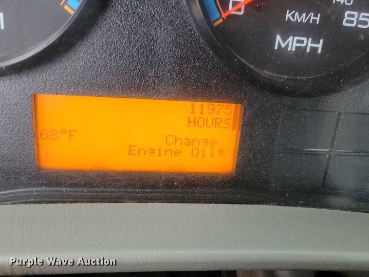 image for item DX7154 2017 International  7500 truck cab and chassis