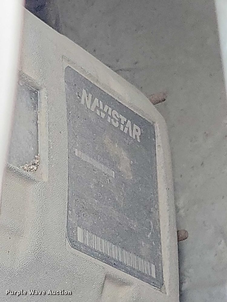 image for item DX7154 2017 International  7500 truck cab and chassis