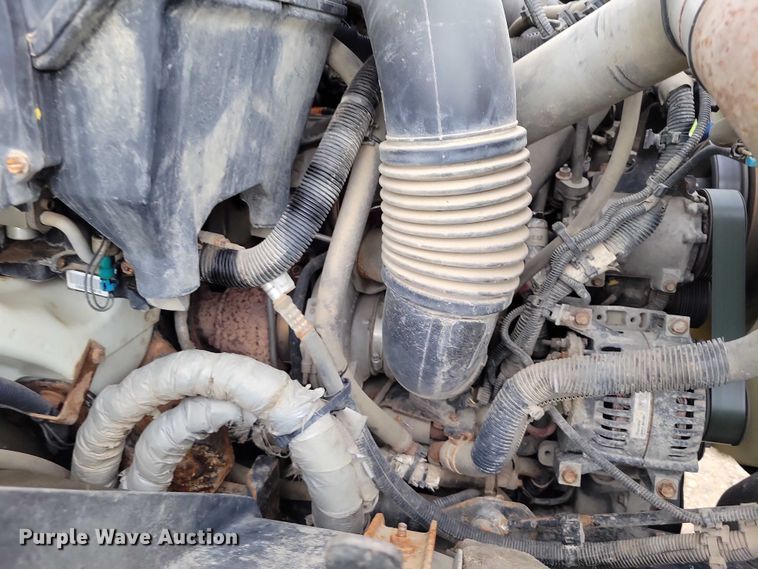 image for item DX7154 2017 International  7500 truck cab and chassis