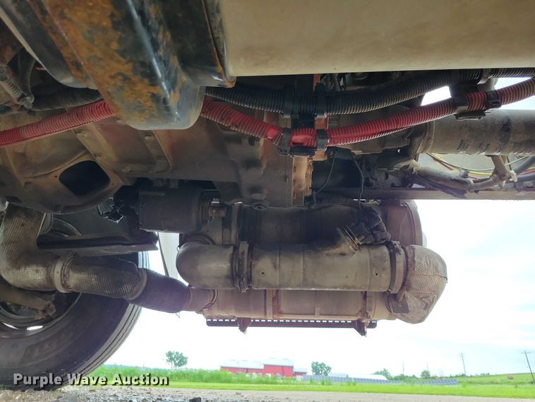 image for item DX7154 2017 International  7500 truck cab and chassis