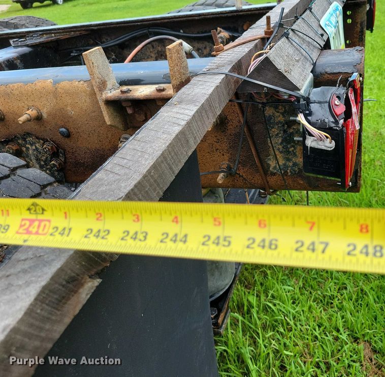 image for item DX7155 2015 International  7500 truck cab and chassis